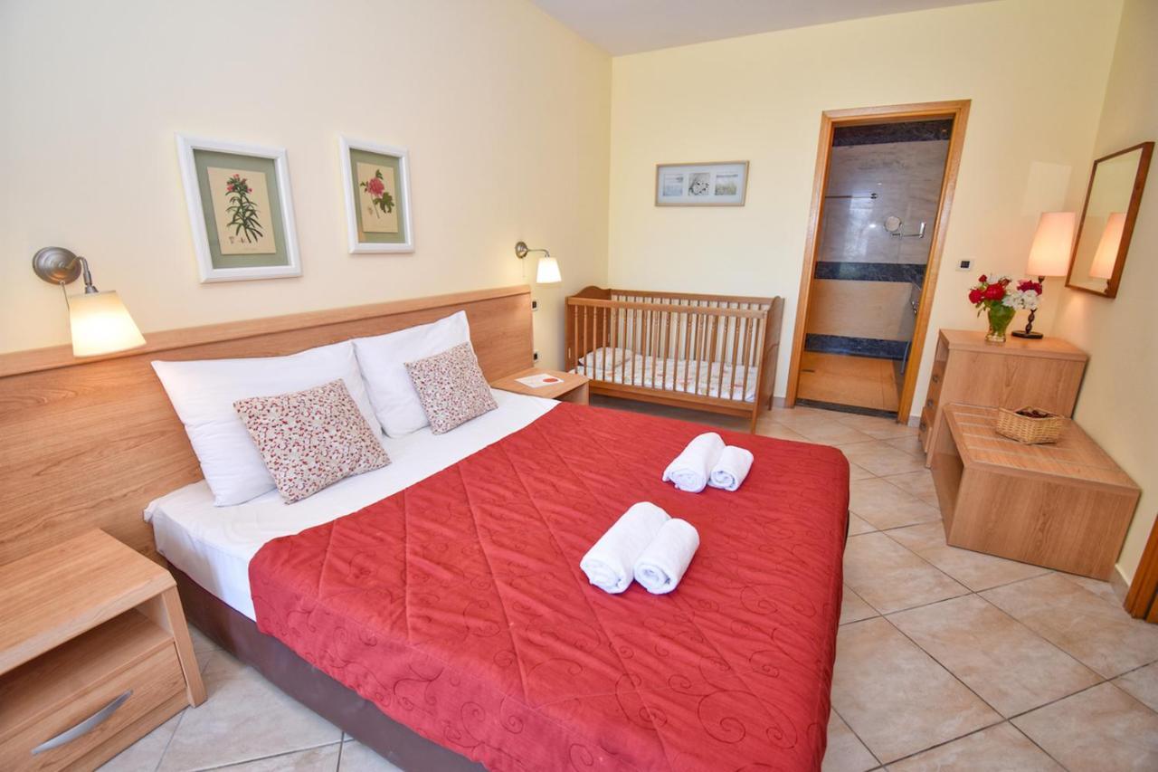 Corfu Resorts Apartments Pelekas Eksteriør bilde